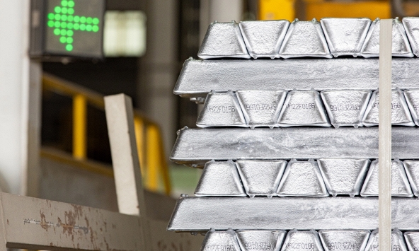 Doanh số bán nhôm của Trung Quốc sang EU giảm 30% do thuế carbon mới