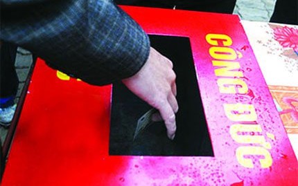 Sắp đến hạn báo cáo, nhiều địa phương khẩn trương rà soát tiền công đức