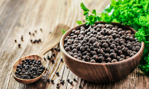 Giá tiêu hôm nay 27/2: Tăng mạnh trở lại