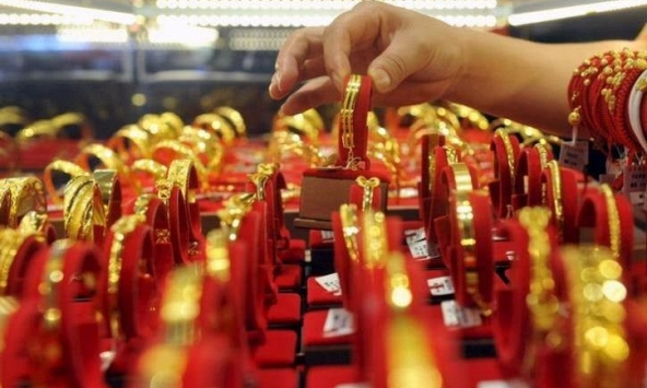 Giá vàng hôm nay 27/2: Tăng mạnh lên hơn 79 triệu đồng/lượng