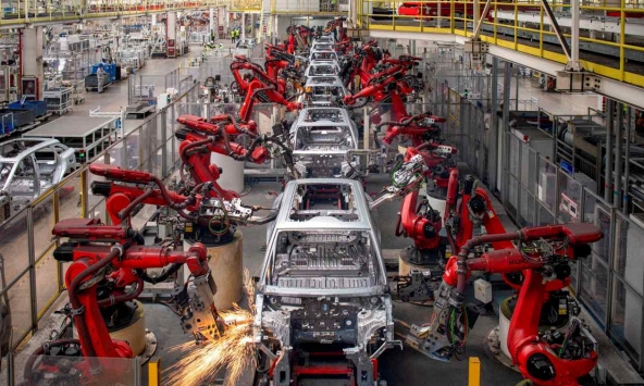 Hoạt động sản xuất của Trung Quốc giảm tháng thứ năm liên tiếp