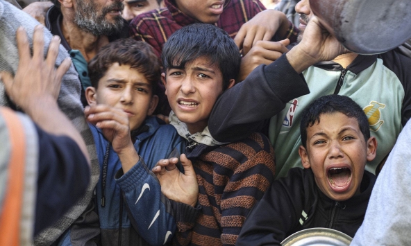 Hỗn loạn giành giật viện trợ ở Gaza, khủng hoảng nạn đói chưa từng có