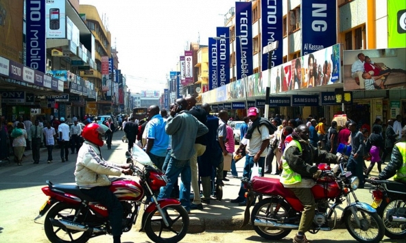 Smartphone Trung Quốc đang 'độc chiếm' thị trường châu Phi, vượt cả Apple và Samsung