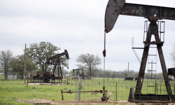 Giá xăng dầu hôm nay 4/3: Dự báo OPEC+ tiếp tục cắt giảm nguồn cung