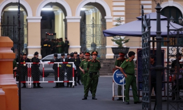 An ninh thắt chặt tại phiên toà xét xử bà Trương Mỹ Lan