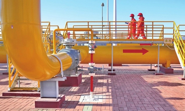 Doanh thu 'vàng đen' Nga nhảy vọt trong tháng 2 nhờ tăng thuế