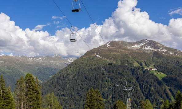 Tháng 2 'nóng nhất trong lịch sử nhân loại', nhiệt độ trung bình 1,77 độ C