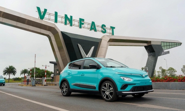 Xanh SM công bố chia sẻ 80% doanh thu cho tài xế mua mới xe điện VinFast