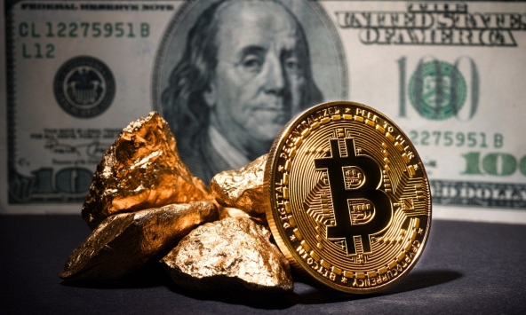 Vàng, Bitcoin tăng vọt cho thấy rủi ro thiên nga đen đang đến gần