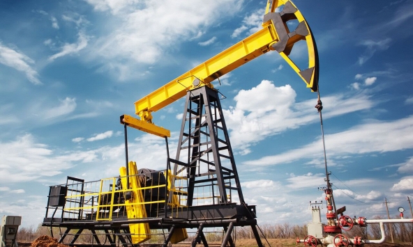 Giá xăng dầu hôm nay 11/3: Dầu thô giảm nhẹ