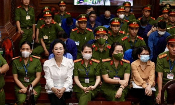 Trương Mỹ Lan phủ nhận nắm quyền ở SCB