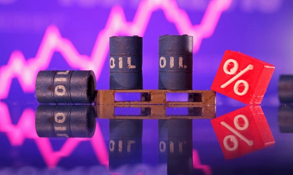 Mục tiêu tăng trưởng kinh tế mới của Trung Quốc có ý nghĩa gì đối với giá dầu?