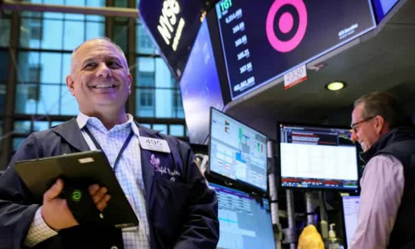 Chứng khoán Mỹ tăng điểm nhờ cổ phiếu chip