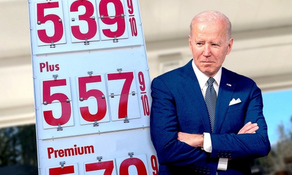 Giá xăng dầu đang làm khó ông Biden?