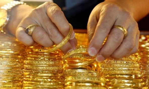 Giá vàng hôm nay 15/3: Đảo chiều tăng mạnh lên 81,5 triệu đồng/lượng