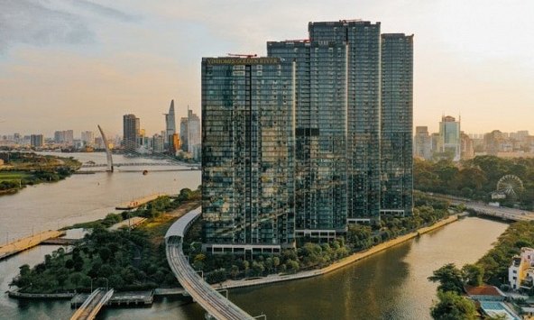 Giá vàng tăng chóng mặt, lãi suất chạm sàn, nhà đầu tư nóng lòng tìm bất động sản 'trú ẩn'