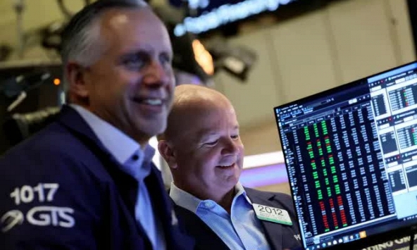 Dow Jones có phiên tốt nhất kể từ cuối tháng 2