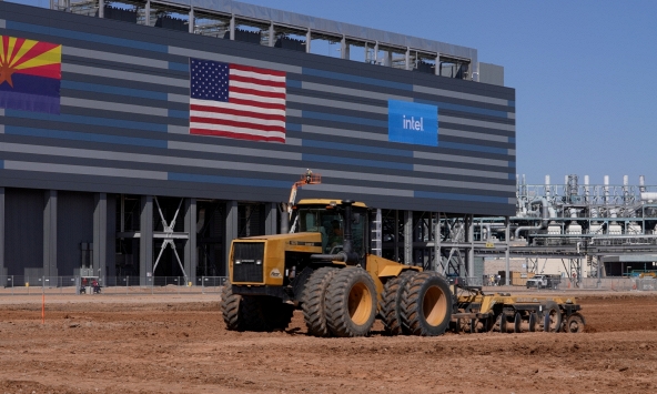 Intel chuẩn bị chi 100 tỷ USD khắp 4 bang của Mỹ