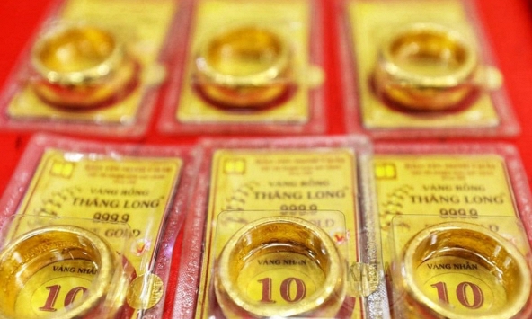 Giá vàng 'bốc hơi' 1,2 triệu đồng chỉ sau vài tiếng