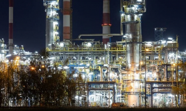 Giá dầu tăng trước mối lo ngại về rủi ro địa chính trị