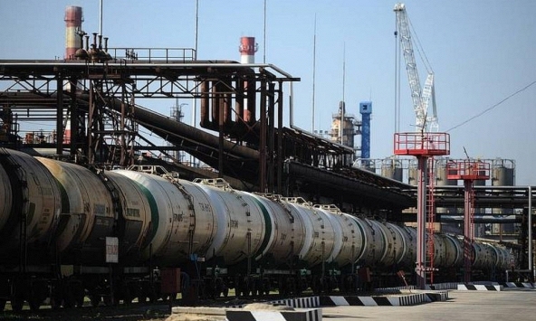 Giá xăng dầu hôm nay 25/3: Dầu thô phục hồi