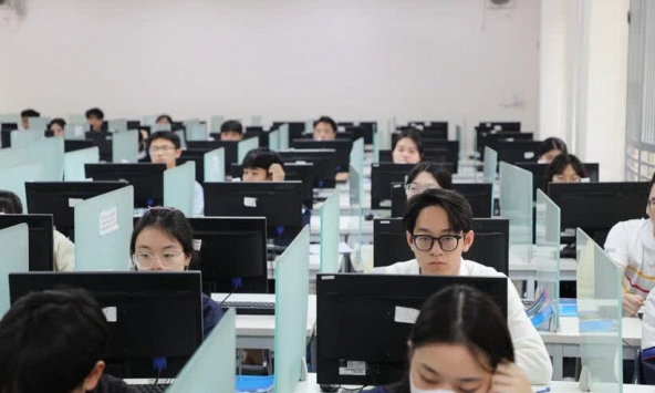 Hơn 11.000 thí sinh tranh tài để xét tuyển vào khoảng 90 trường đại học