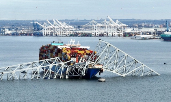 Giá xe hơi dự kiến sẽ tăng sau vụ sập cầu ở cảng Baltimore