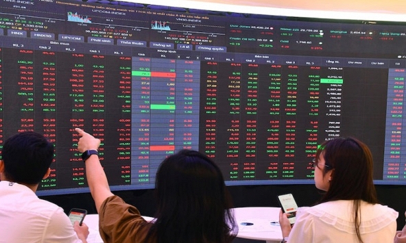 Thủ tướng yêu cầu sớm nâng hạng thị trường chứng khoán