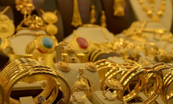 Giá vàng hôm nay 29/3: Vàng thế giới lập kỷ lục mới