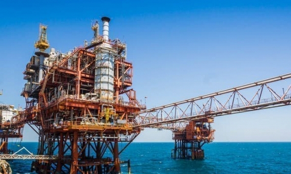 Big Oil bị chỉ trích vì không đạt được mục tiêu ròng