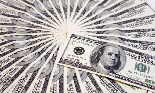 Giá USD hôm nay 3/4: Trong nước bật tăng mạnh