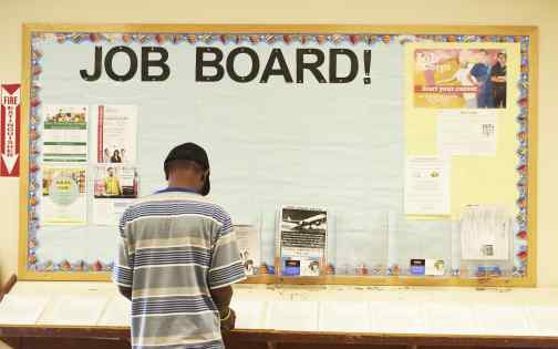 Thị trường việc làm ở Mỹ bất ngờ tăng trưởng mạnh trong tháng 3