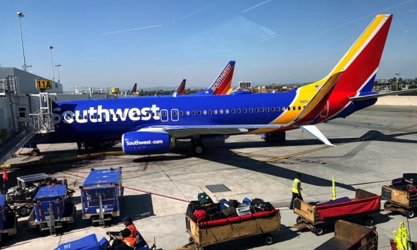 Boeing tiếp tục gặp sự cố khi mất vỏ động cơ