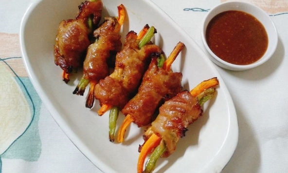 Món ngon mỗi ngày: Thịt cuộn rau củ lạ miệng đưa cơm