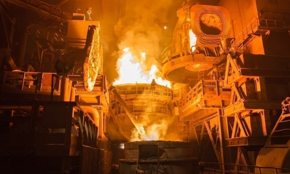 Sự bùng nổ sản xuất thúc đẩy nhu cầu về kim loại công nghiệp