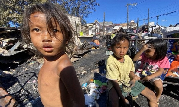 Nắng nóng gay gắt khắp Đông Á - Thái Bình Dương khiến hàng triệu trẻ em gặp nguy hiểm