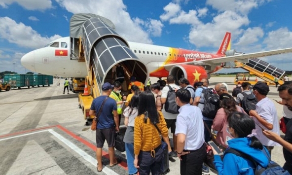 Vietjet tăng chuyến bay, giảm nhiệt giá vé máy bay dịp lễ