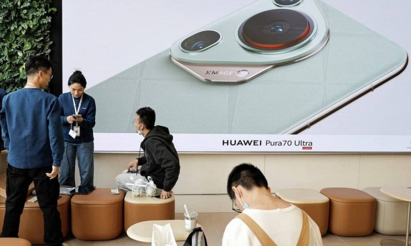 Huawei trình làng dòng điện thoại mới nhằm tăng áp lực lên Apple