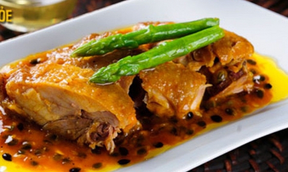 Món ngon mỗi ngày: Gà sốt chanh dây chua ngọt, lạ miệng