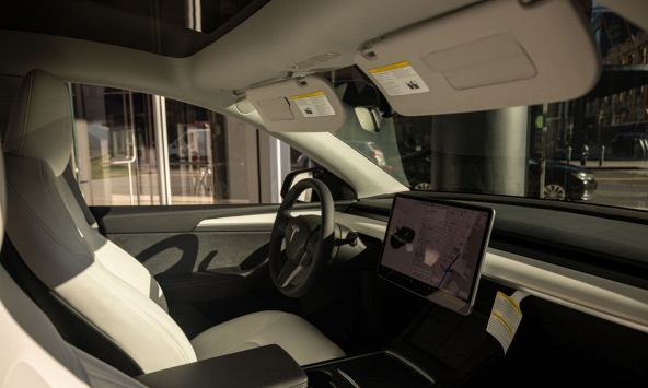 Tồn kho tăng, Tesla lại giảm giá xe điện tại Trung Quốc