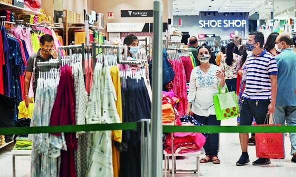 Ngành bán lẻ thời trang Ấn Độ: Bùng nổ hai đầu, tụt hậu ở giữa