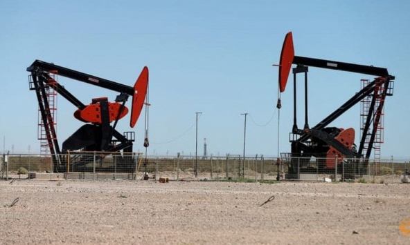 Dầu thô tiếp tục tăng nhẹ sau khi dữ liệu cho thấy tồn kho của Mỹ bất ngờ giảm