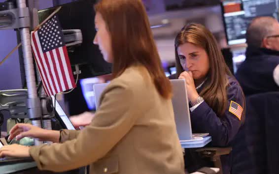 Chứng khoán Mỹ gần như đi ngang khi lợi suất trái phiếu lại nóng