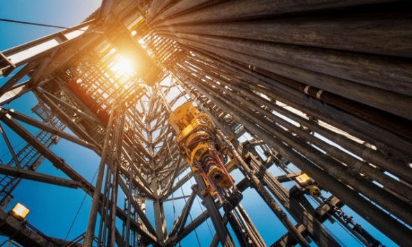 Standard Chartered: Nhu cầu dầu toàn cầu sẽ tăng mạnh trong tháng 5 và tháng 6