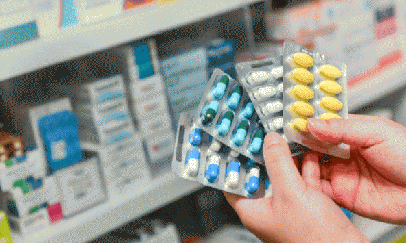 Bộ Y tế yêu cầu không để xảy ra khan hiếm, thiếu thuốc dịp nghỉ lễ