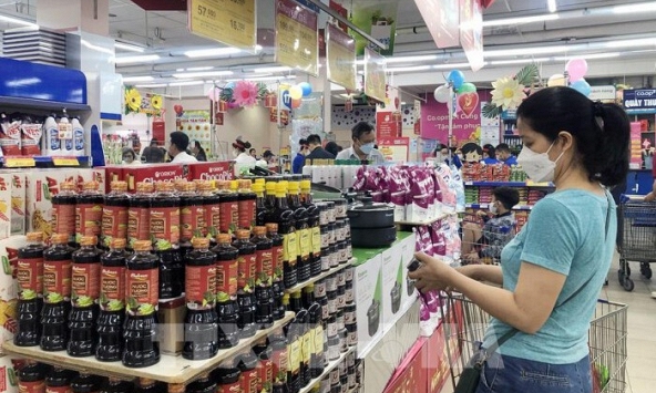 Doanh nghiệp bán lẻ, du lịch 'mở hàng' ngày đầu tiên kỳ nghỉ lễ 30/4 và 1/5