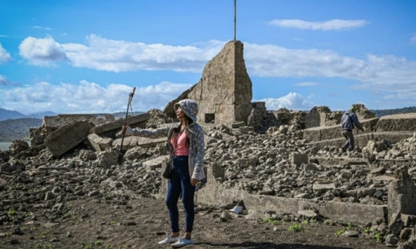 Nắng nóng tiếp diễn khắp Nam và Đông Nam Á