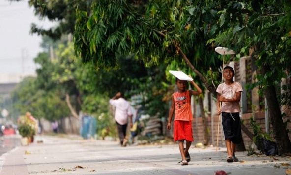 Bangladesh lại đóng cửa trường học do nắng nóng