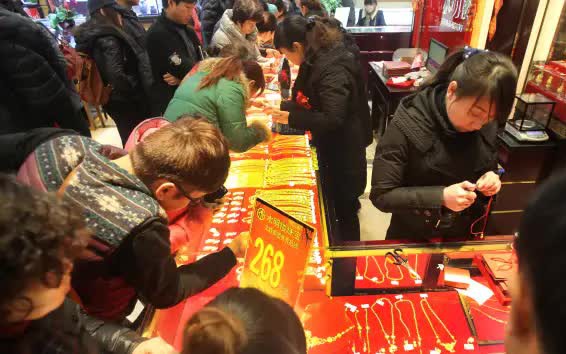 Lừa đảo vàng giả gia tăng ở Trung Quốc: Người dân có nguy cơ mất trắng