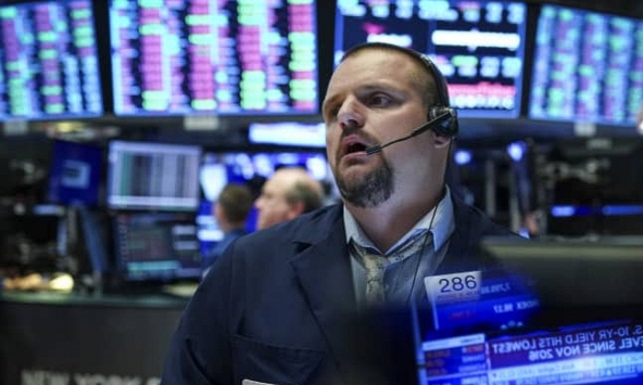 Dow Jones tăng hơn 500 điểm khi báo cáo việc làm yếu, dấy lên hy vọng cắt giảm lãi suất của Fed